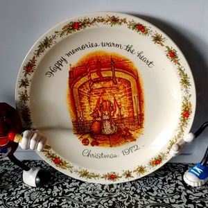 Holiday vintage plate